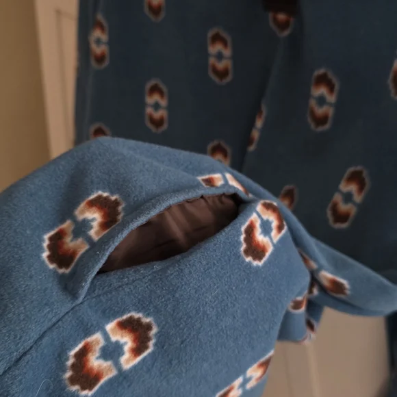 Wrangler Blue Patterned Women's Pullover - Picture 4 of 4